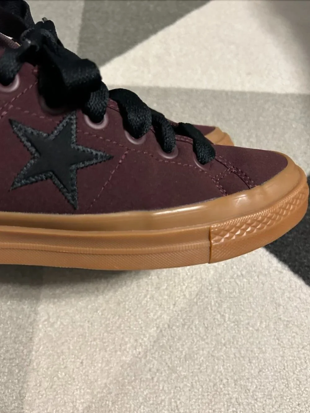 Converse One Star Puffed Bloodstone/Black/Gum Skate Sneaker Men's 9/Women's 10.5